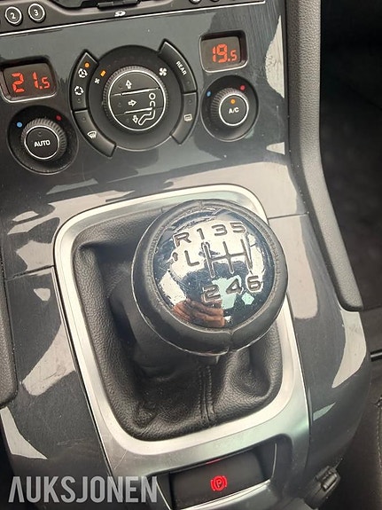 Peugeot 5008 12 of 25