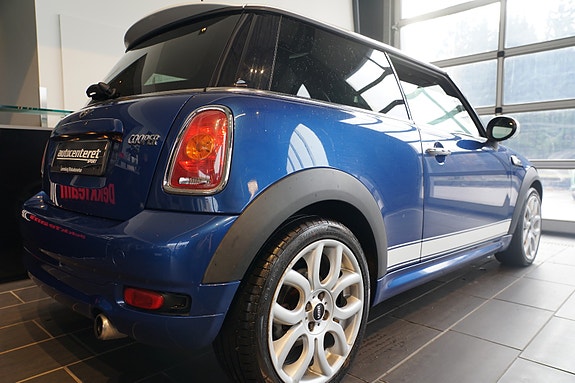 MINI Cooper 6 of 11