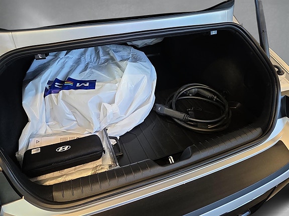 Hyundai Ioniq 6 6 of 14