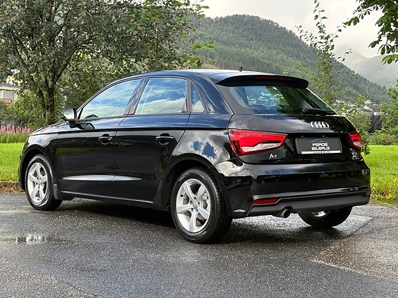 Audi A1 5 of 17