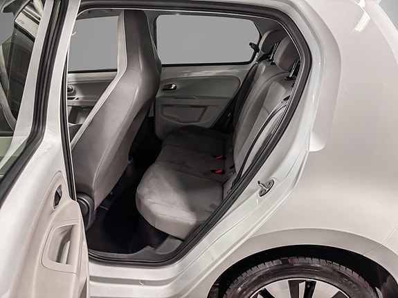 Volkswagen UP! 18 of 25