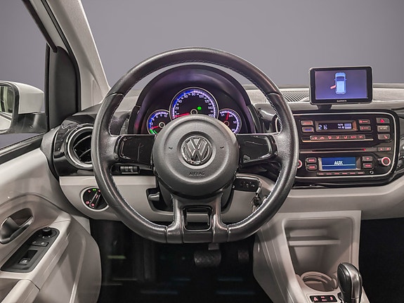 Volkswagen UP! 12 of 25