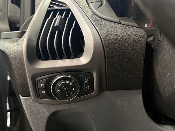 Ford Transit 15 of 20