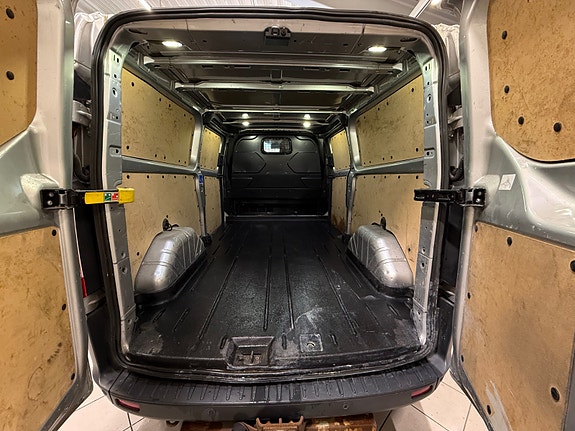 Ford Transit 18 of 20
