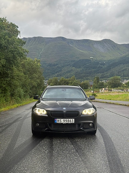 BMW 520d 2 of 18
