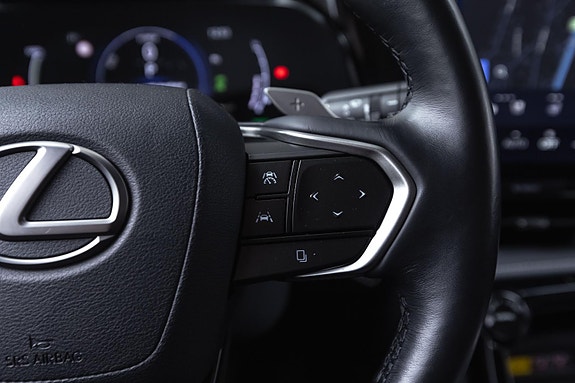 Lexus NX450h 12 of 30