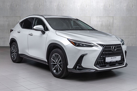 Lexus NX450h 5 of 30