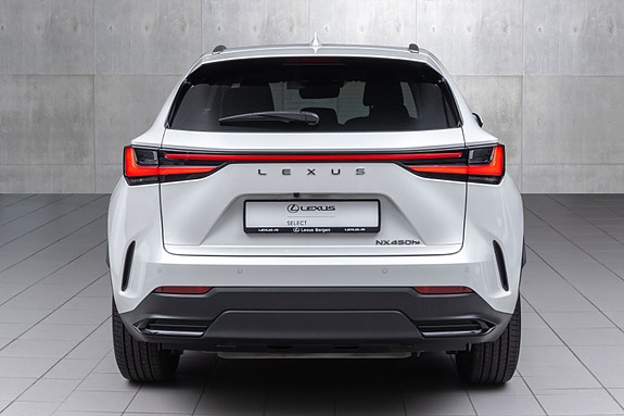Lexus NX450h 8 of 30
