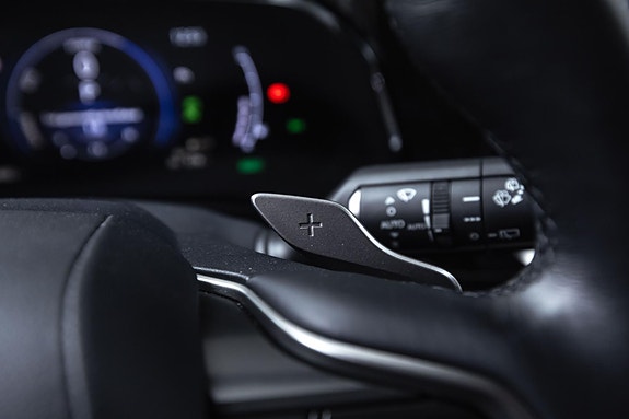 Lexus NX450h 13 of 30