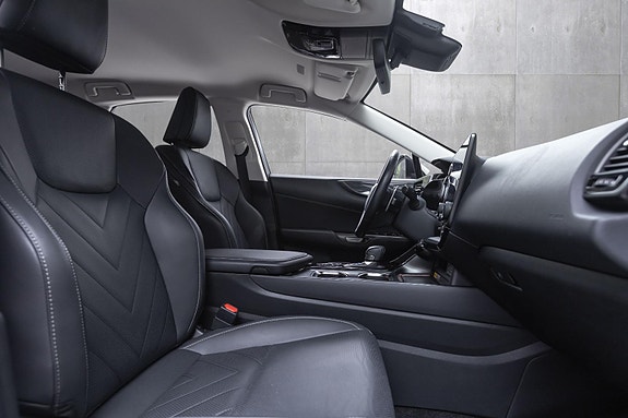 Lexus NX450h 28 of 30