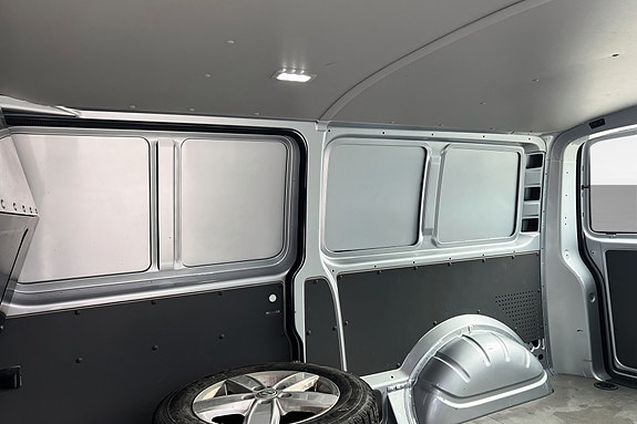 Volkswagen Transporter 18 of 20