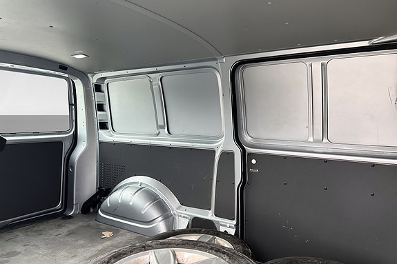 Volkswagen Transporter 17 of 20