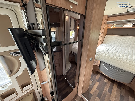 Knaus Sky Wave 700 - Queenbed - AC i bodel! 28 of 30