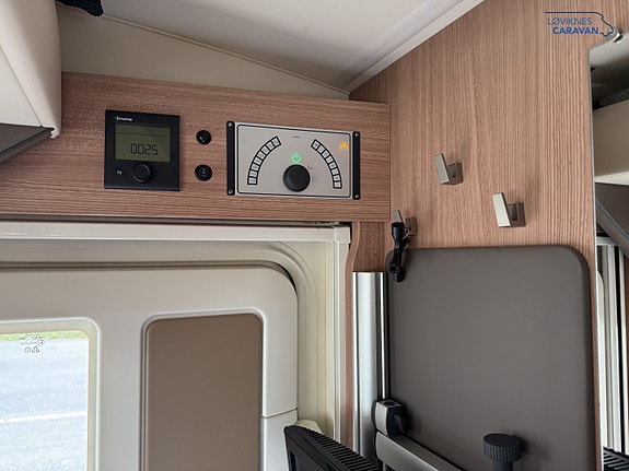 Knaus Sky Wave 700 - Queenbed - AC i bodel! 18 of 30