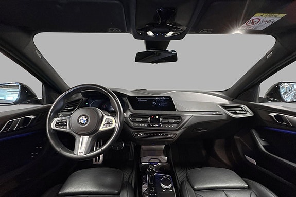 BMW 118i 16 of 19