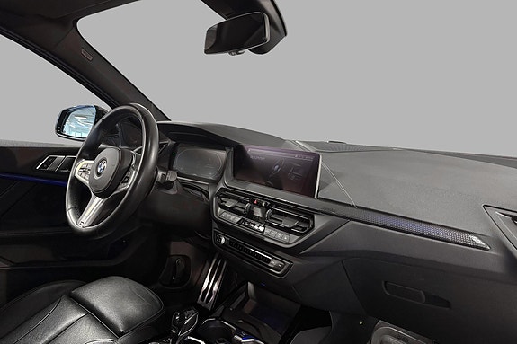 BMW 118i 17 of 19