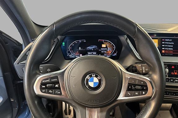 BMW 118i 8 of 19