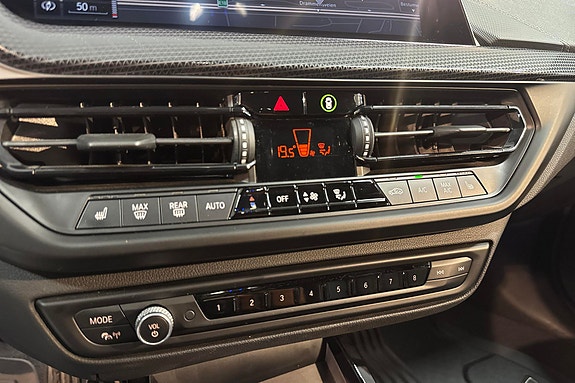 BMW 118i 15 of 19
