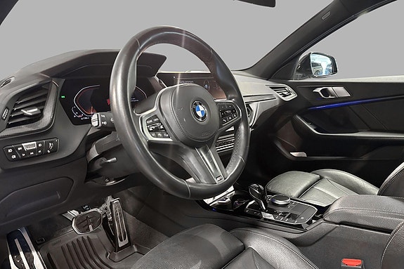BMW 118i 7 of 19