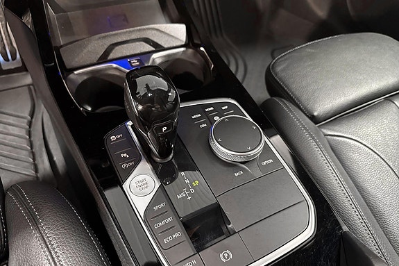 BMW 118i 14 of 19