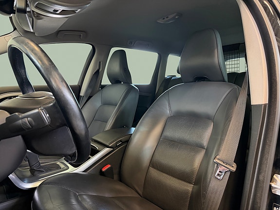 Volvo V70 8 of 30