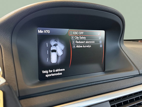 Volvo V70 17 of 30