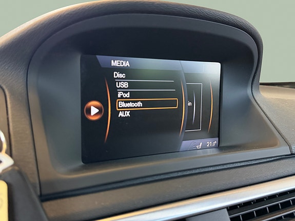 Volvo V70 19 of 30