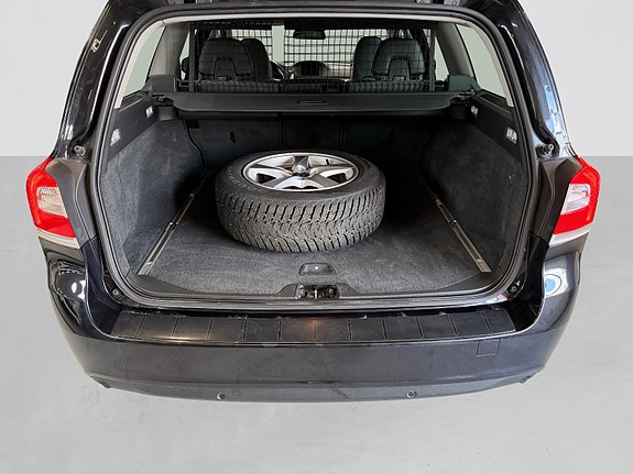 Volvo V70 27 of 30