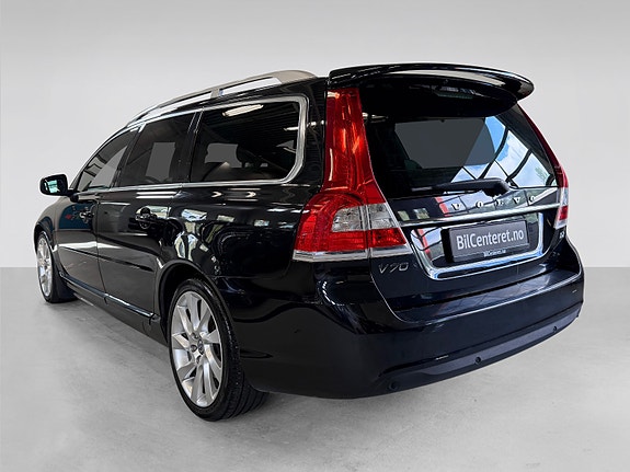 Volvo V70 6 of 30