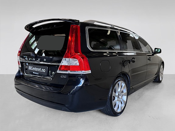 Volvo V70 4 of 30
