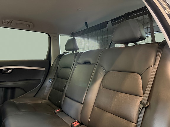 Volvo V70 9 of 30