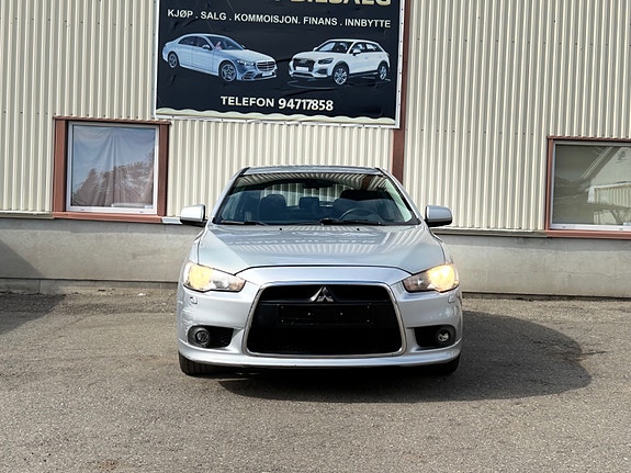 Mitsubishi Lancer 2 of 25