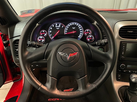 Chevrolet Corvette 16 of 30