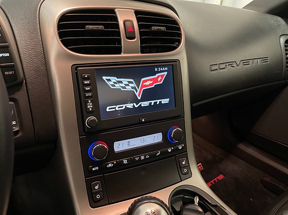 Chevrolet Corvette 18 of 30