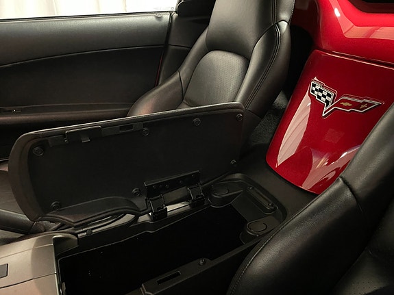 Chevrolet Corvette 23 of 30