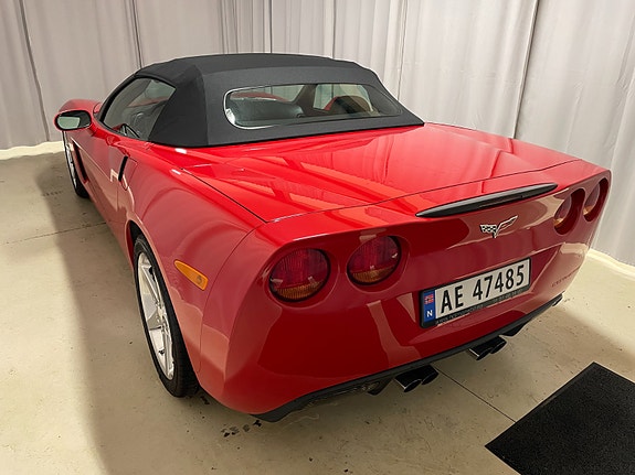 Chevrolet Corvette 5 of 30