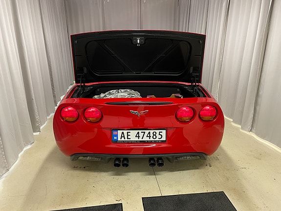 Chevrolet Corvette 28 of 30