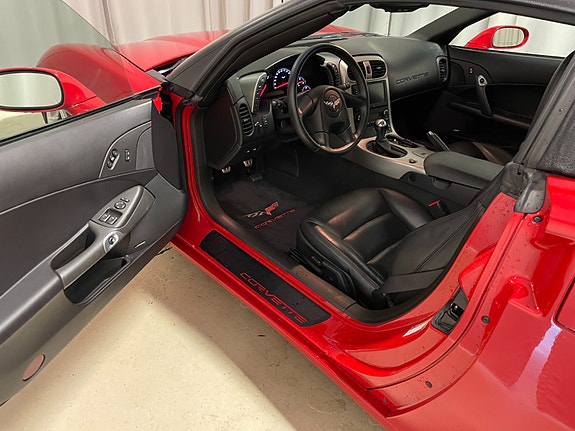Chevrolet Corvette 8 of 30
