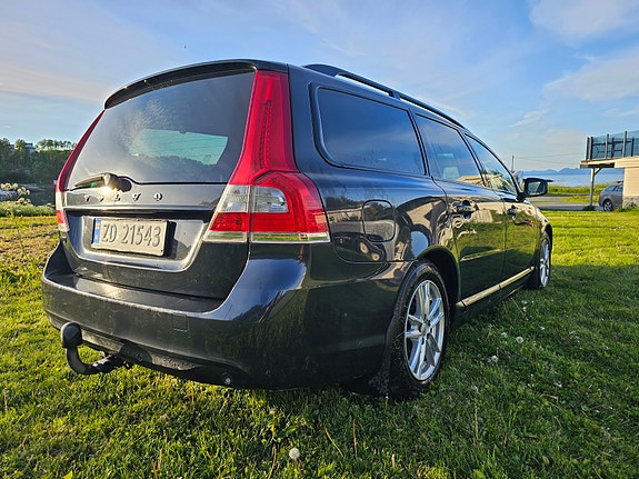 Volvo V70 15 of 18