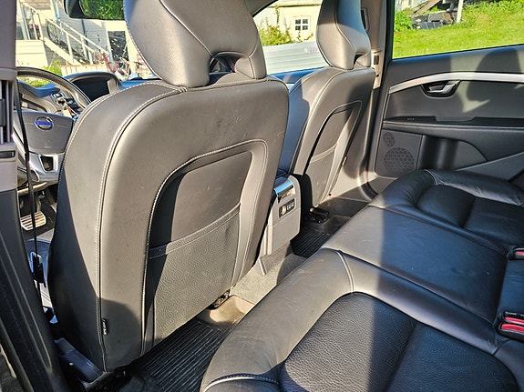 Volvo V70 10 of 18