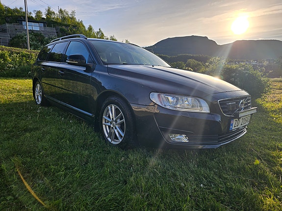 Volvo V70 16 of 18