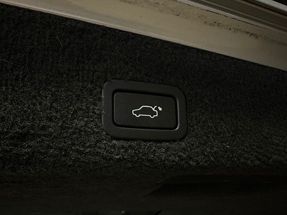 Volvo V70 14 of 28