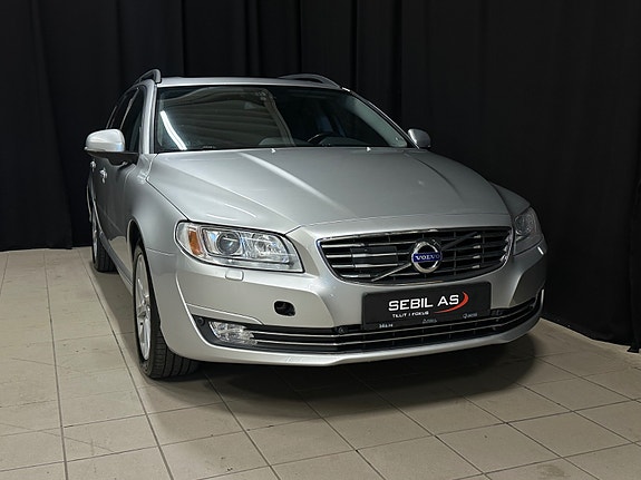 Volvo V70 2 of 28