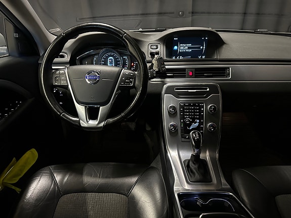 Volvo V70 17 of 28