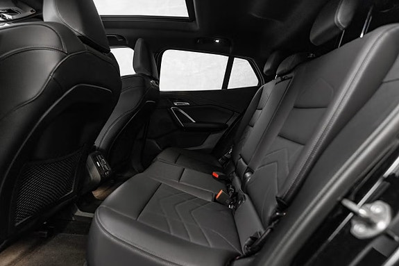 BMW iX2 18 of 23