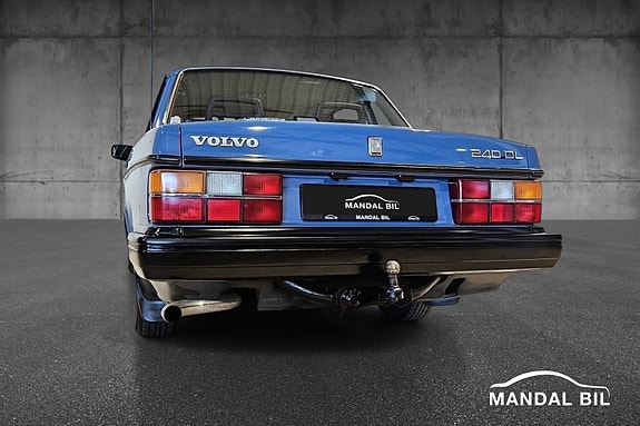 Volvo 244 15 of 30