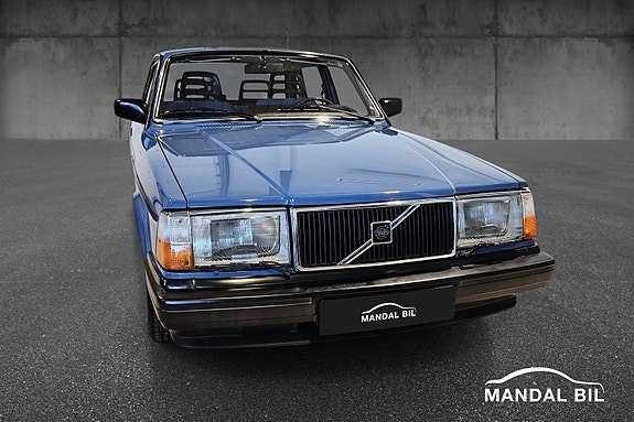 Volvo 244 3 of 30