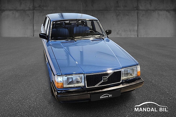 Volvo 244 4 of 30