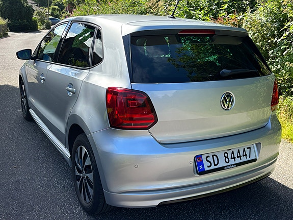 Volkswagen Polo 9 of 30