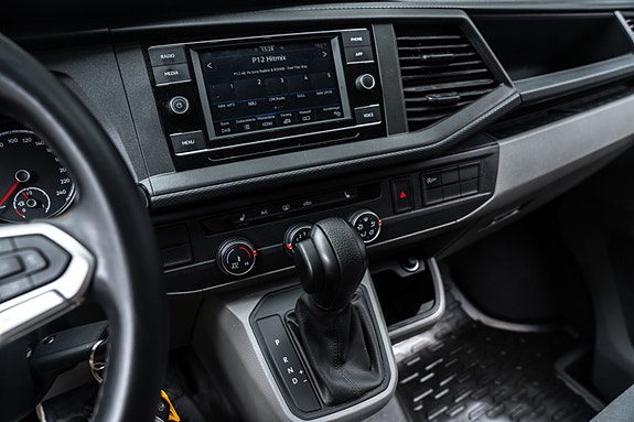Volkswagen Transporter 16 of 24